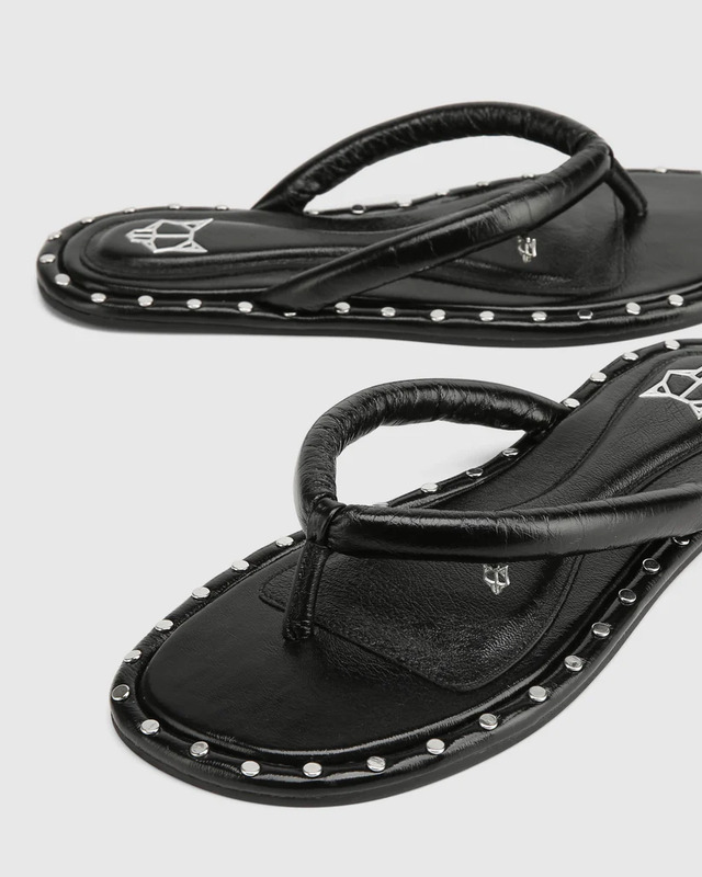 Japonki Grenada Black Leather/Studs
